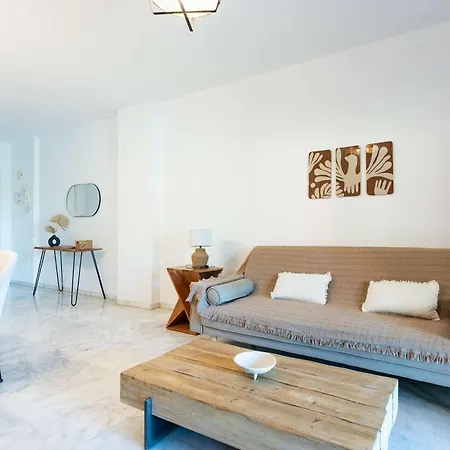 Bajo Con Acceso Directo Desde La Terraza A La Piscina Y Parking Privado En La Reserva De By Sunny Residences דירה